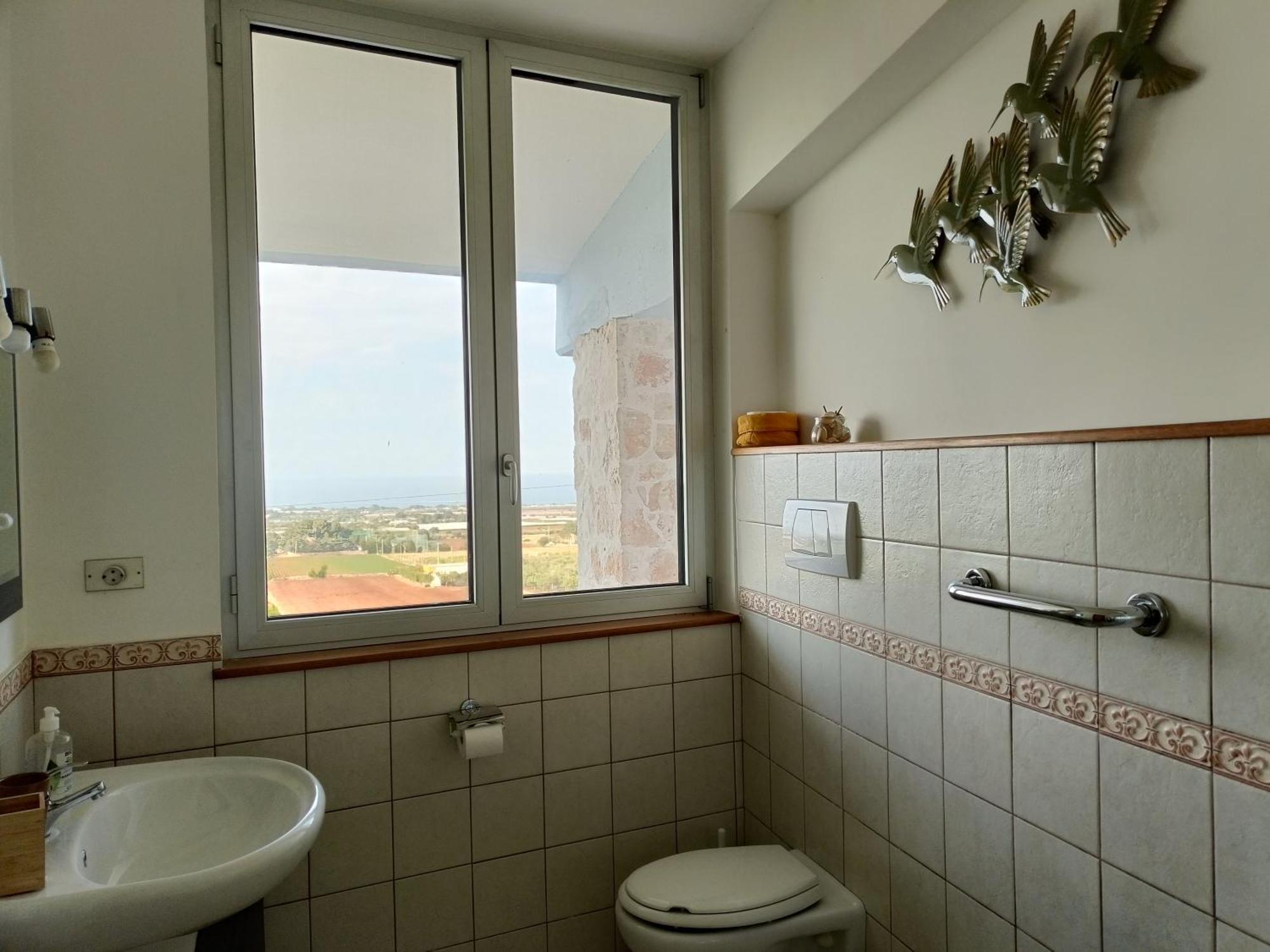 Le Finestre Sul Mare Bed & Breakfast Conversano Room photo